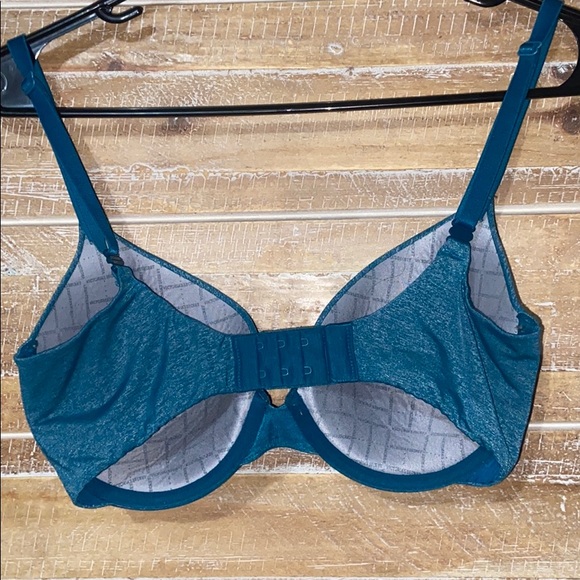 VS bra - Picture 3 of 3